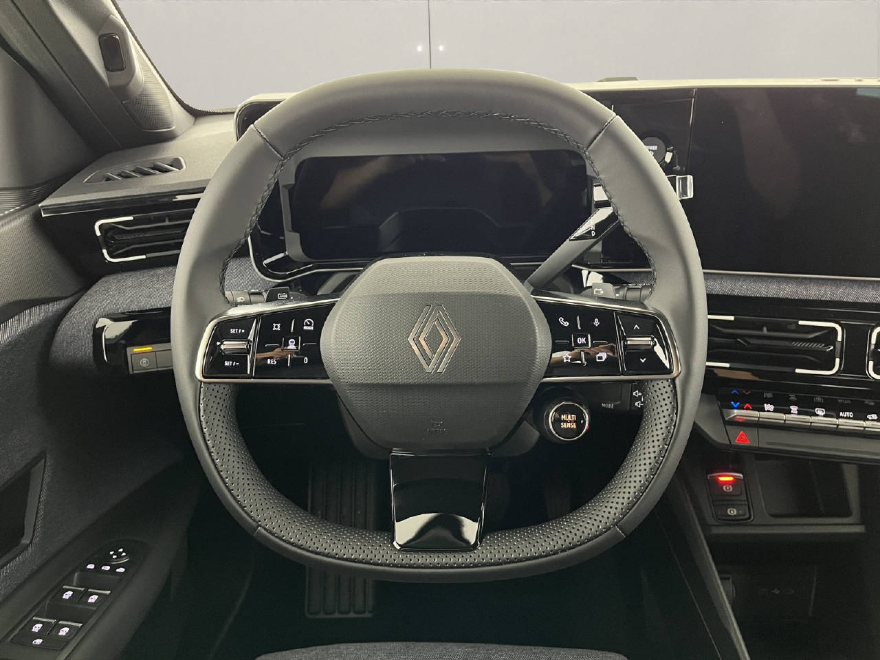 RENAULT R5 E-Tech Comfort Range techno-image-10