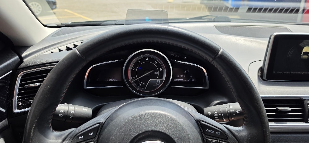 MAZDA 3 2.2 16V CD Ambition-image-19