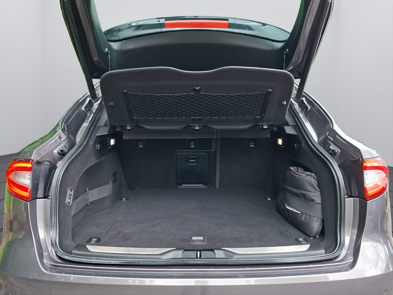 MASERATI Levante D 3.0 V6 Automatica-image-8