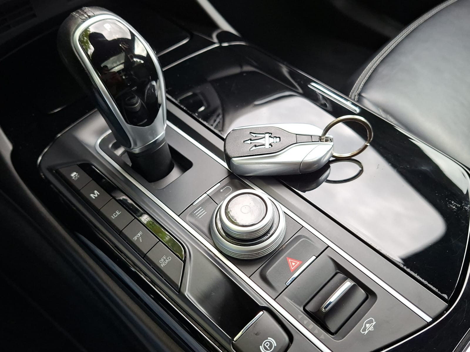 MASERATI Levante D 3.0 V6 Automatica-image-22