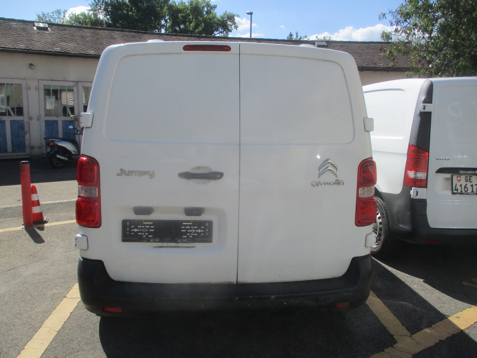 CITROEN Jumpy 1.6 BlueHDi 95 M Komfort-image-6