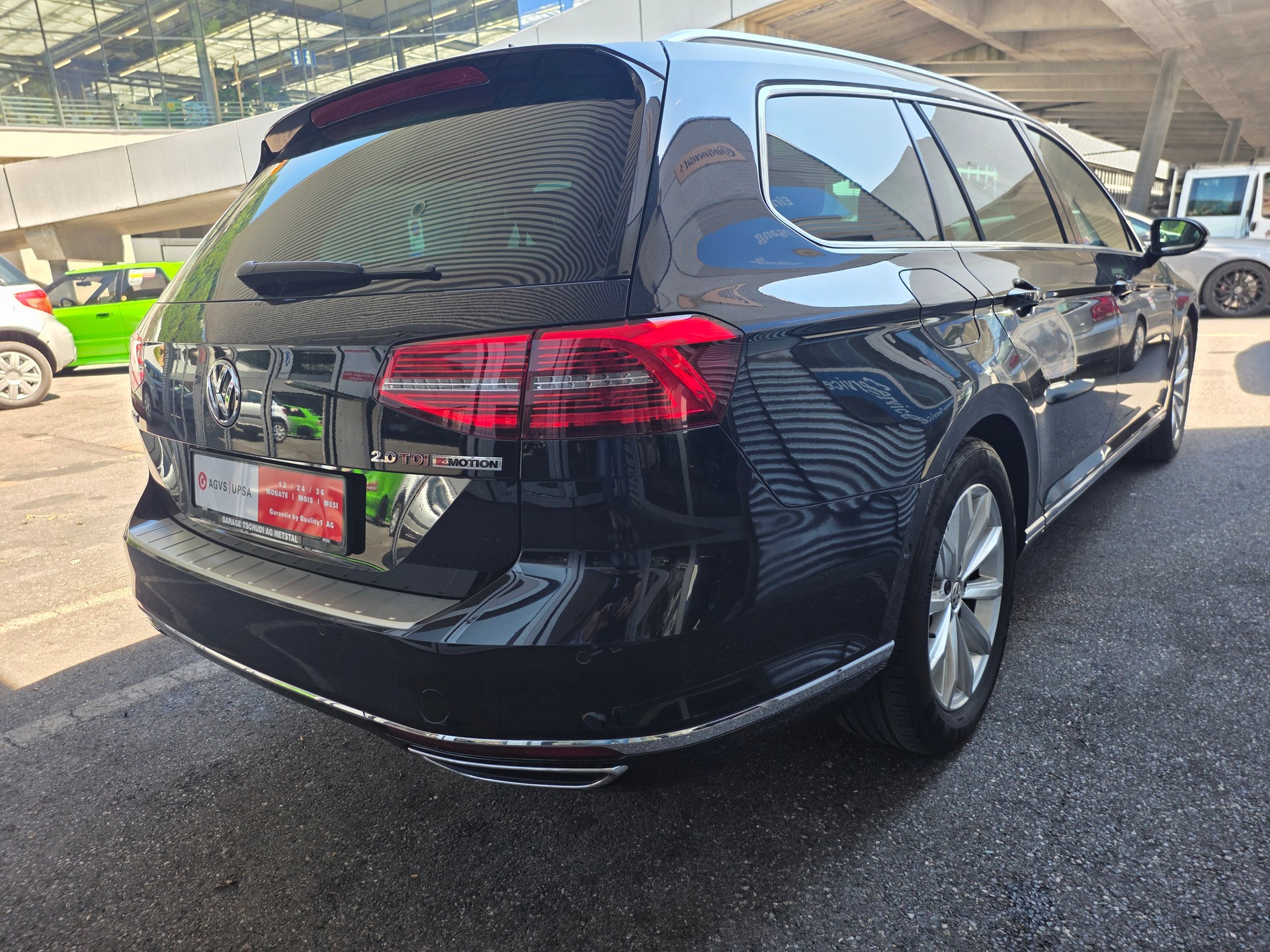 VW Passat Variant 2.0 TDI BMT High. DSG 4Motion-image-4