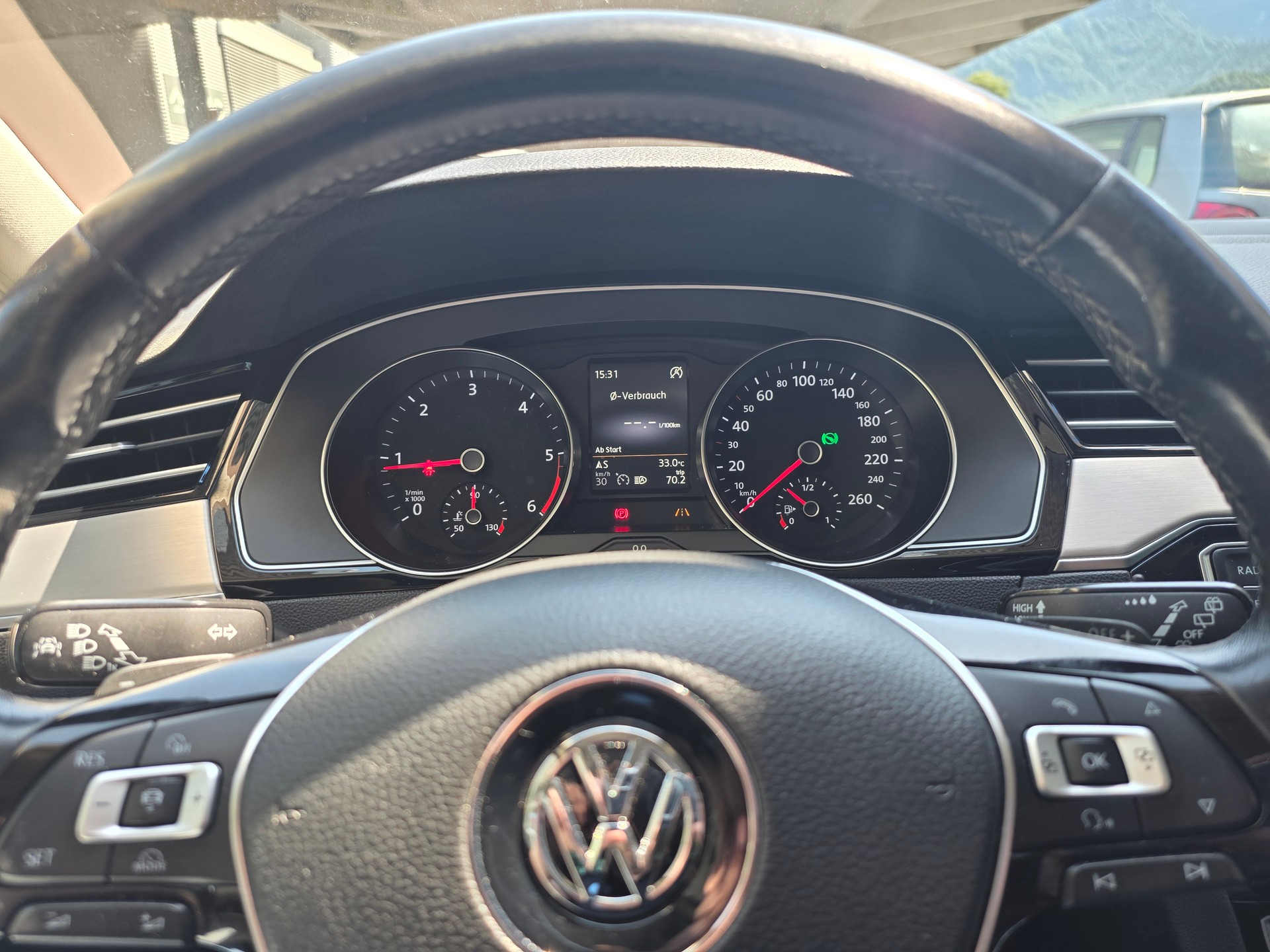 VW Passat Variant 2.0 TDI BMT High. DSG 4Motion-image-9