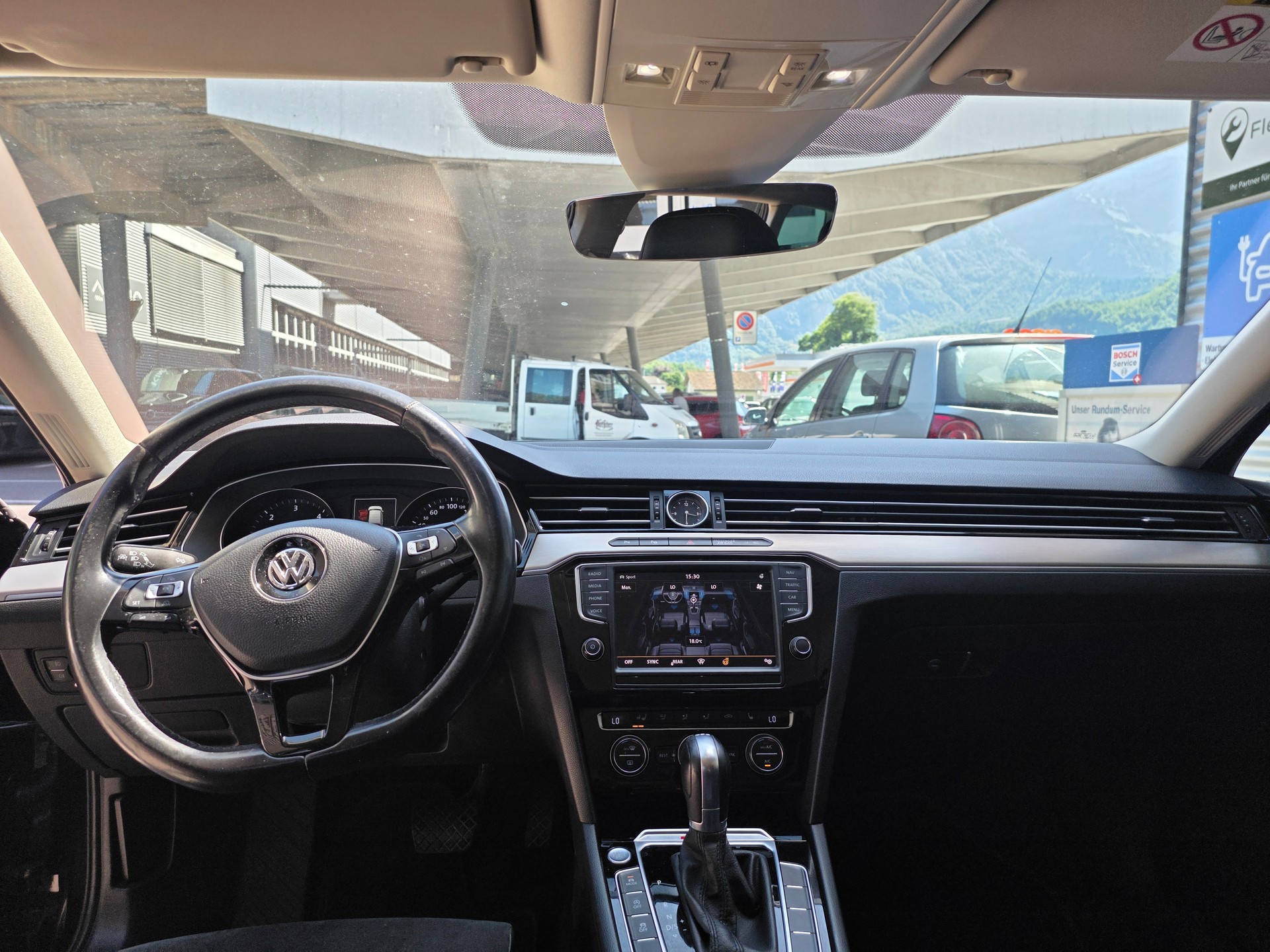 VW Passat Variant 2.0 TDI BMT High. DSG 4Motion-image-8