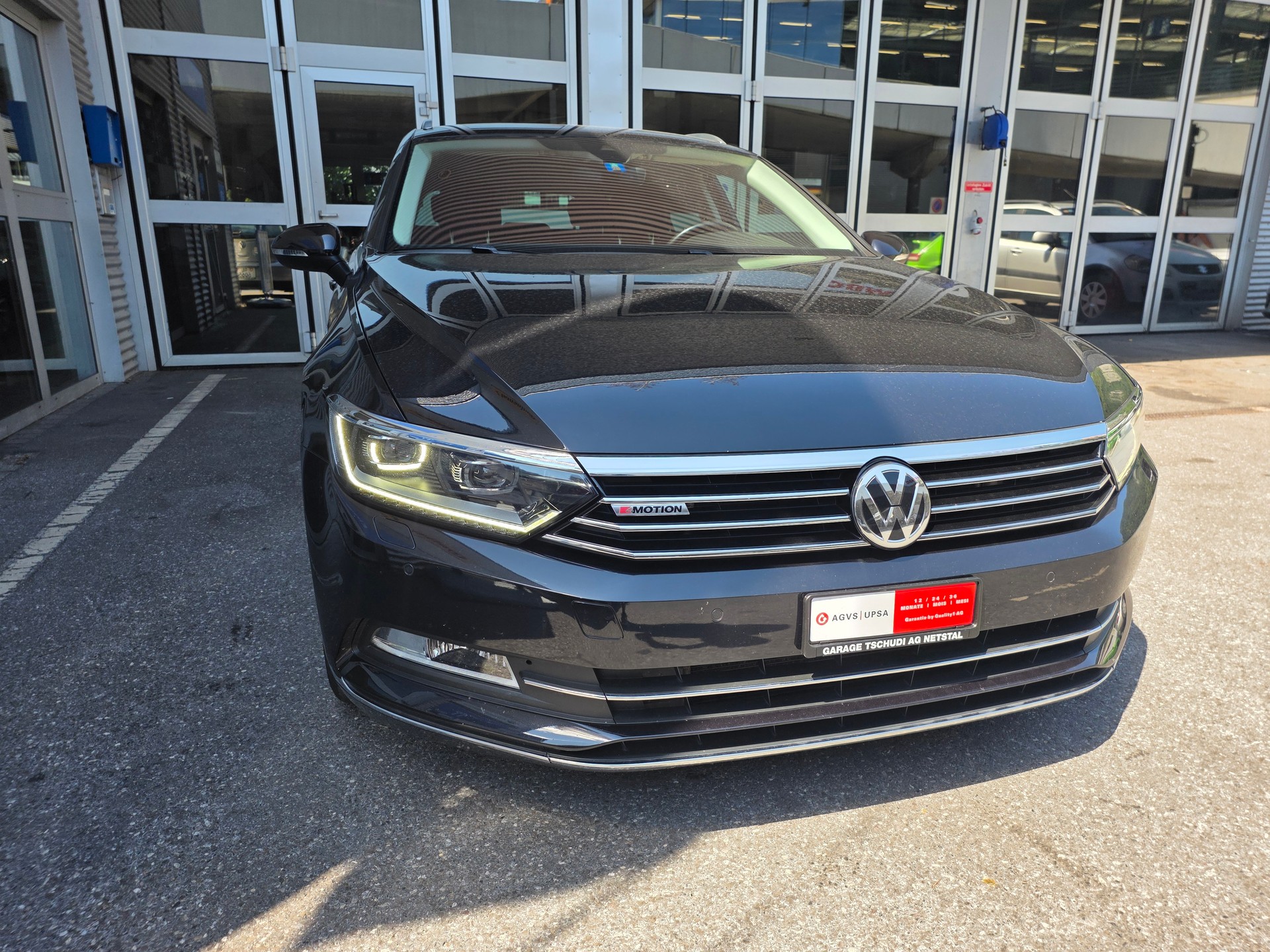 VW Passat Variant 2.0 TDI BMT High. DSG 4Motion-image-1