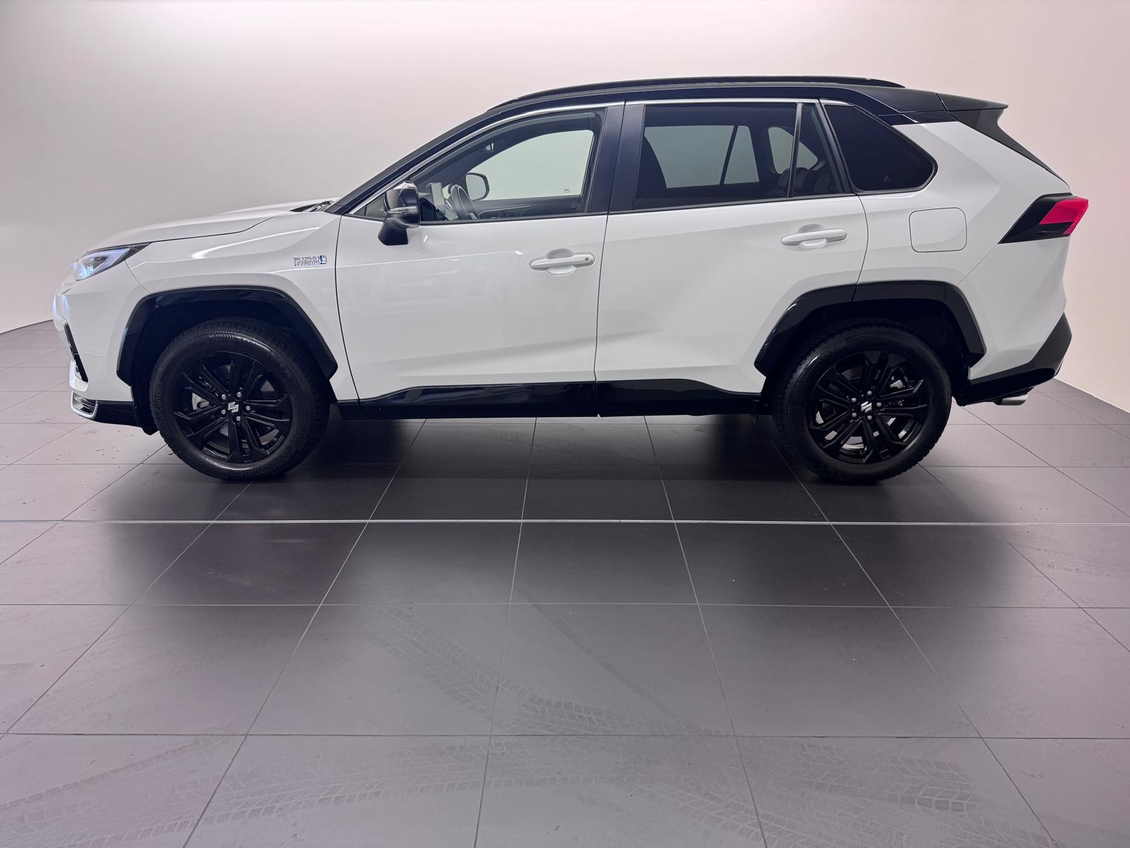 SUZUKI Across 2.5 PHEV Compact Top 4x4-image-2