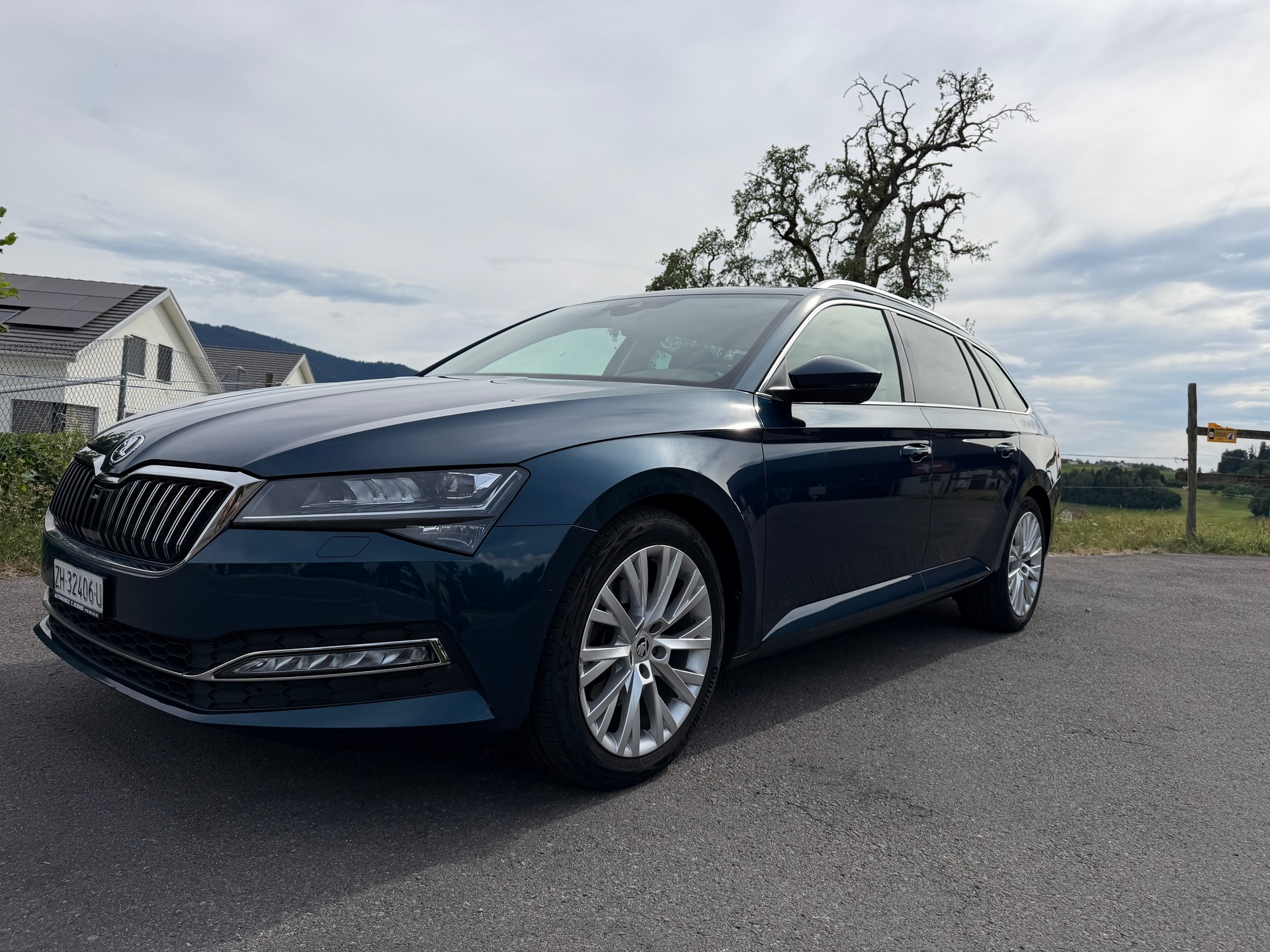 SKODA Superb Combi 2.0 TSI Style DSG-image-0
