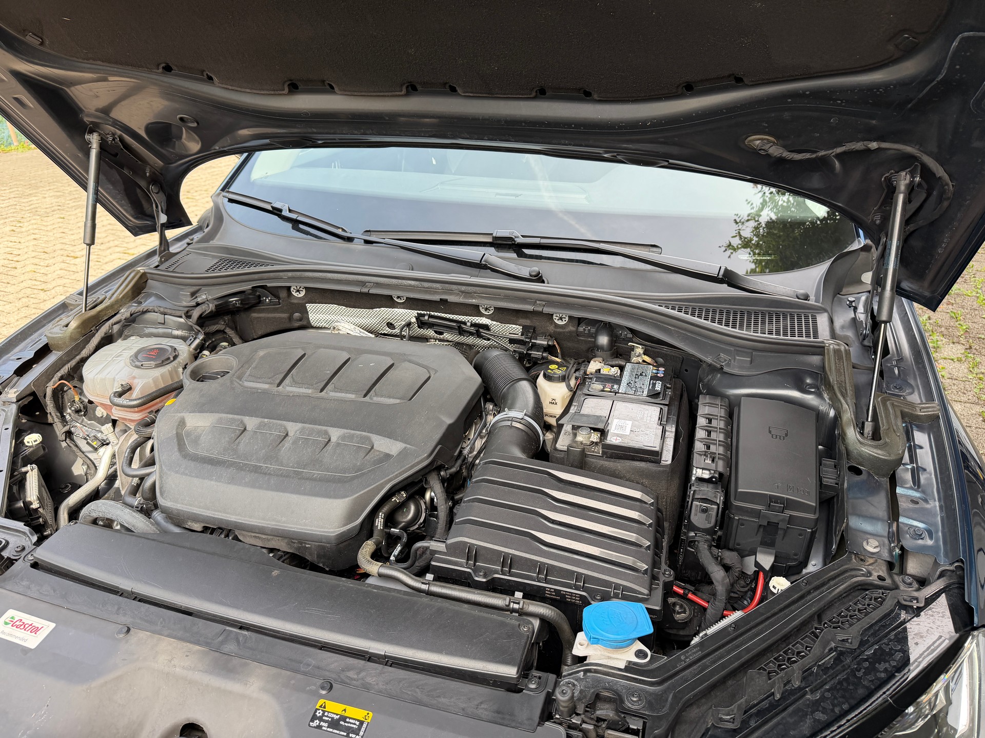 SKODA Superb Combi 2.0 TSI Style DSG-image-8