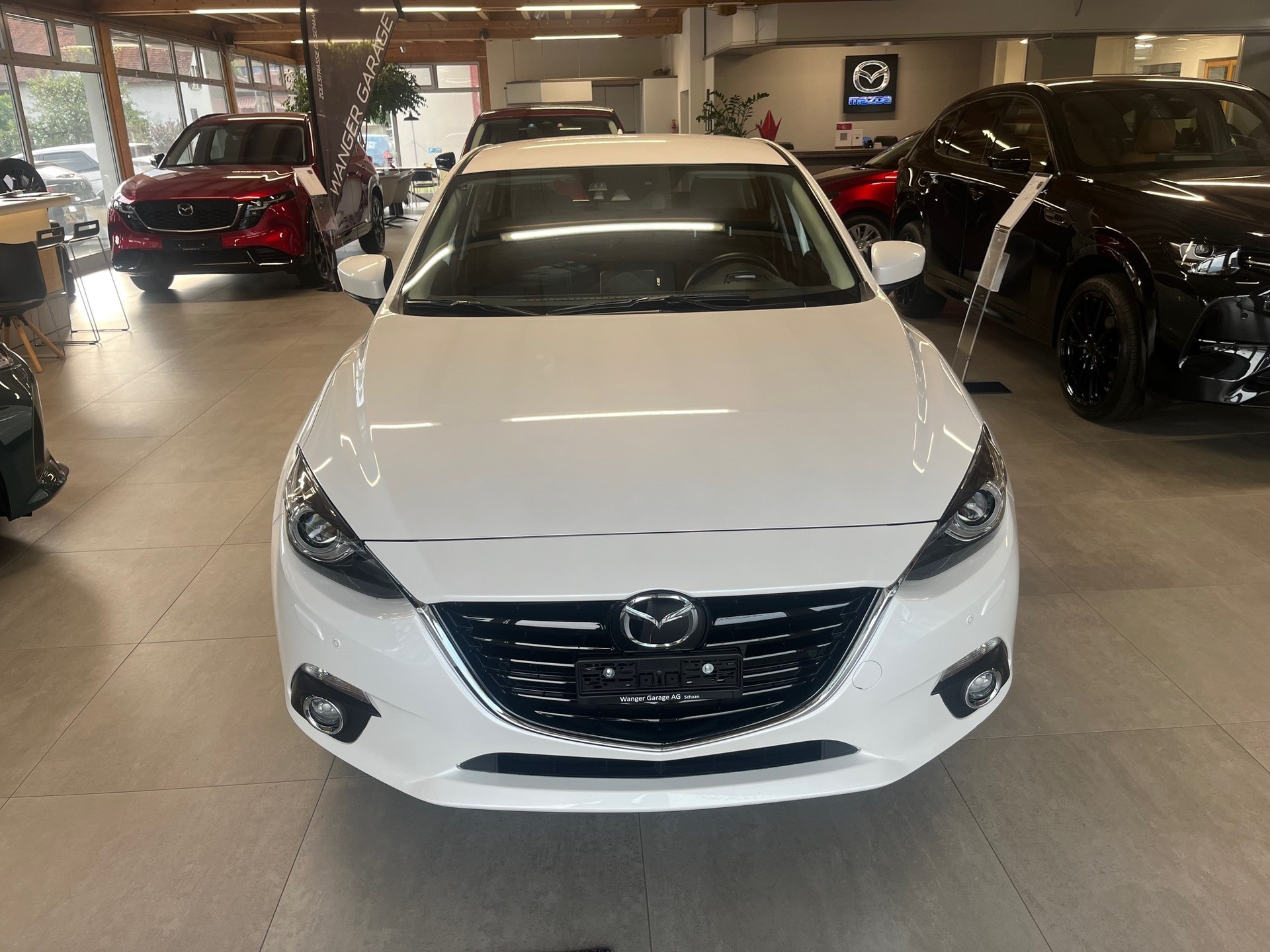 MAZDA 3 SKYACTIV-G 165 Revolution-image-1