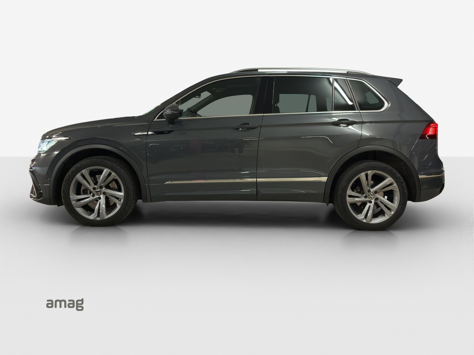 VW Tiguan 2.0TSI R-Line 4Motion DSG-image-1