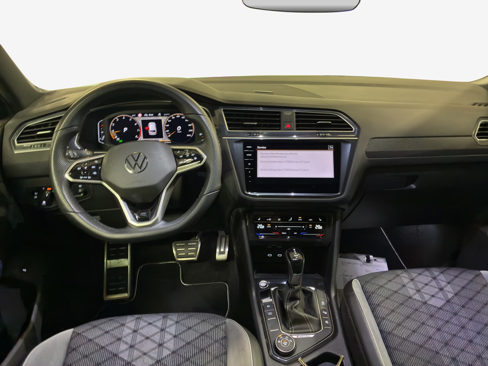 VW Tiguan 2.0TSI R-Line 4Motion DSG-image-8