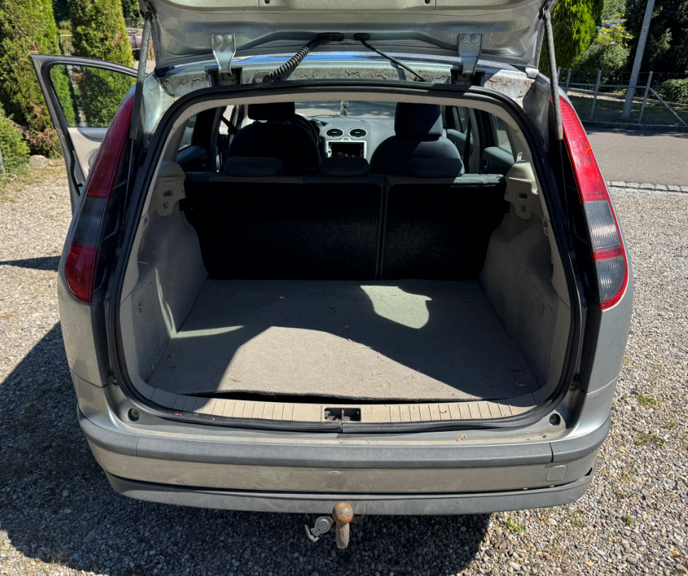 FORD FOCUS-image-8