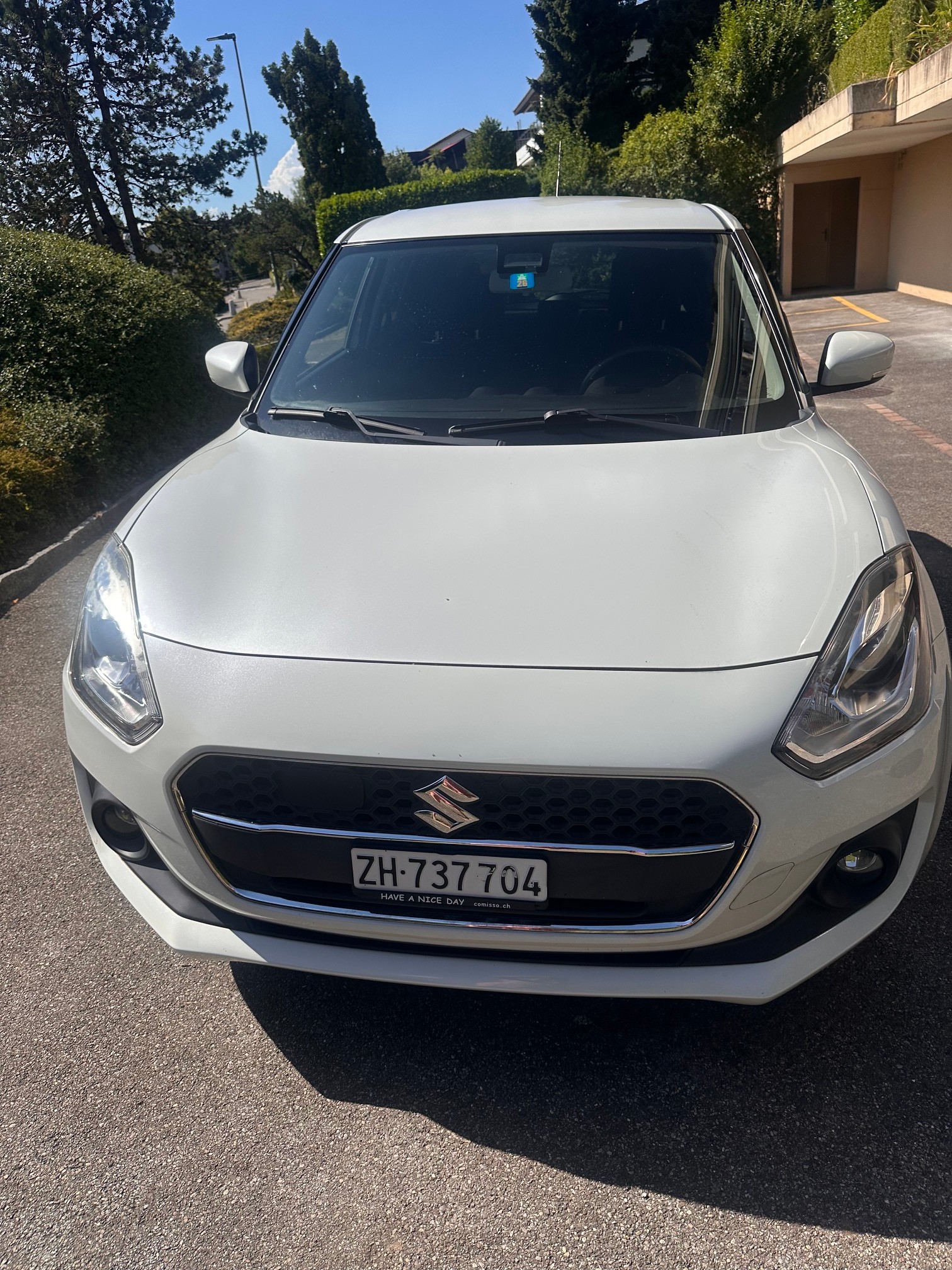 SUZUKI 1.2 Compact Top Hybrid 4x4-image-2