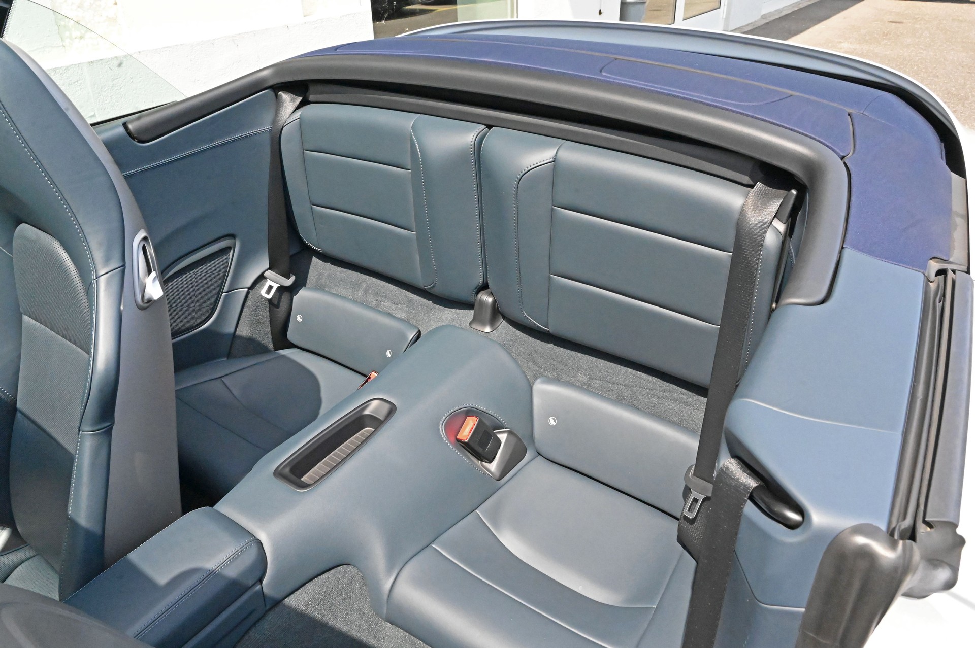 PORSCHE 911 Carrera 4S Cabrio PDK **Approved bis 2028**-image-19