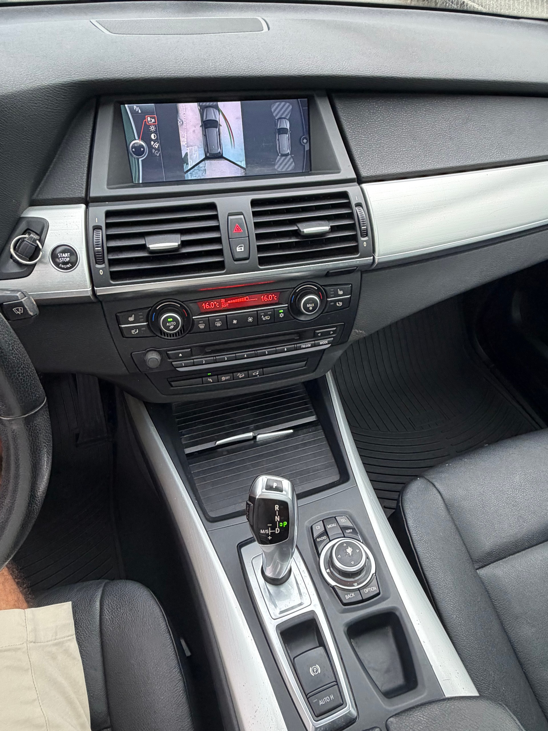 BMW X5 xDrive 30d USA Version 7 Platz-image-9