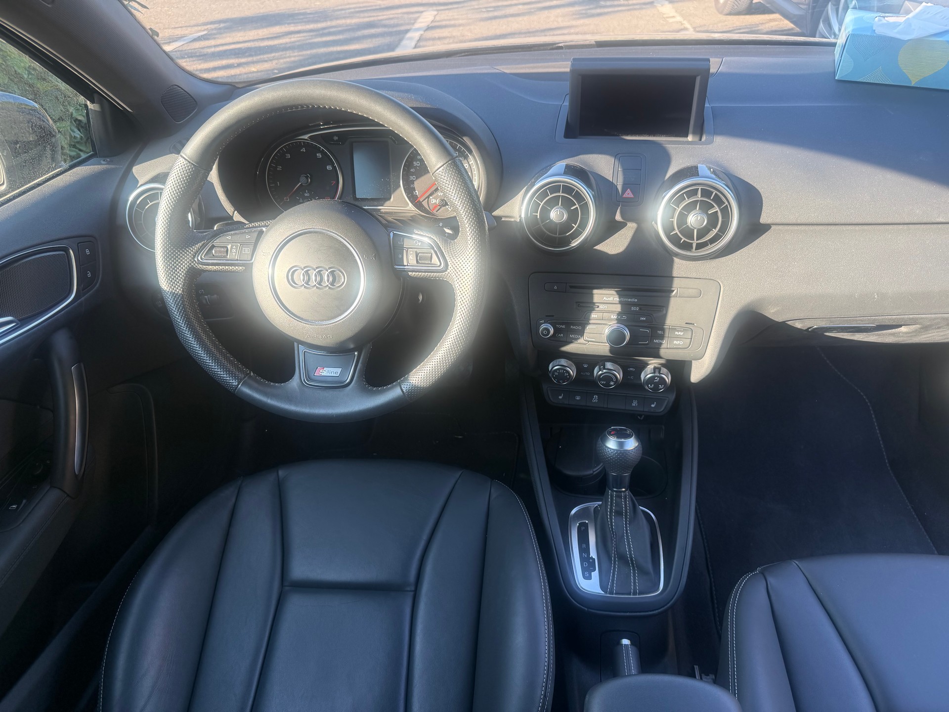 AUDI 1.4 TFSI Ambition S-Tronic-image-8