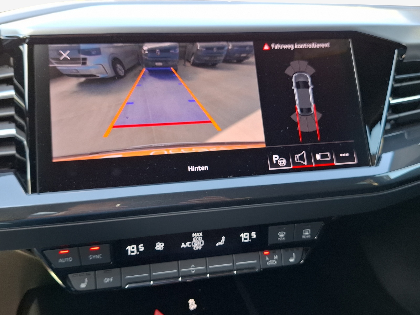 AUDI Q4 Sportback e-tron 50 quattro-image-14