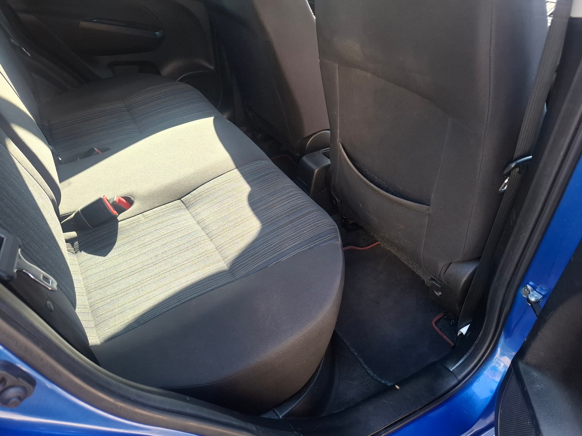 SUZUKI Swift 1.2i 16V PizSulai 4x4-image-6