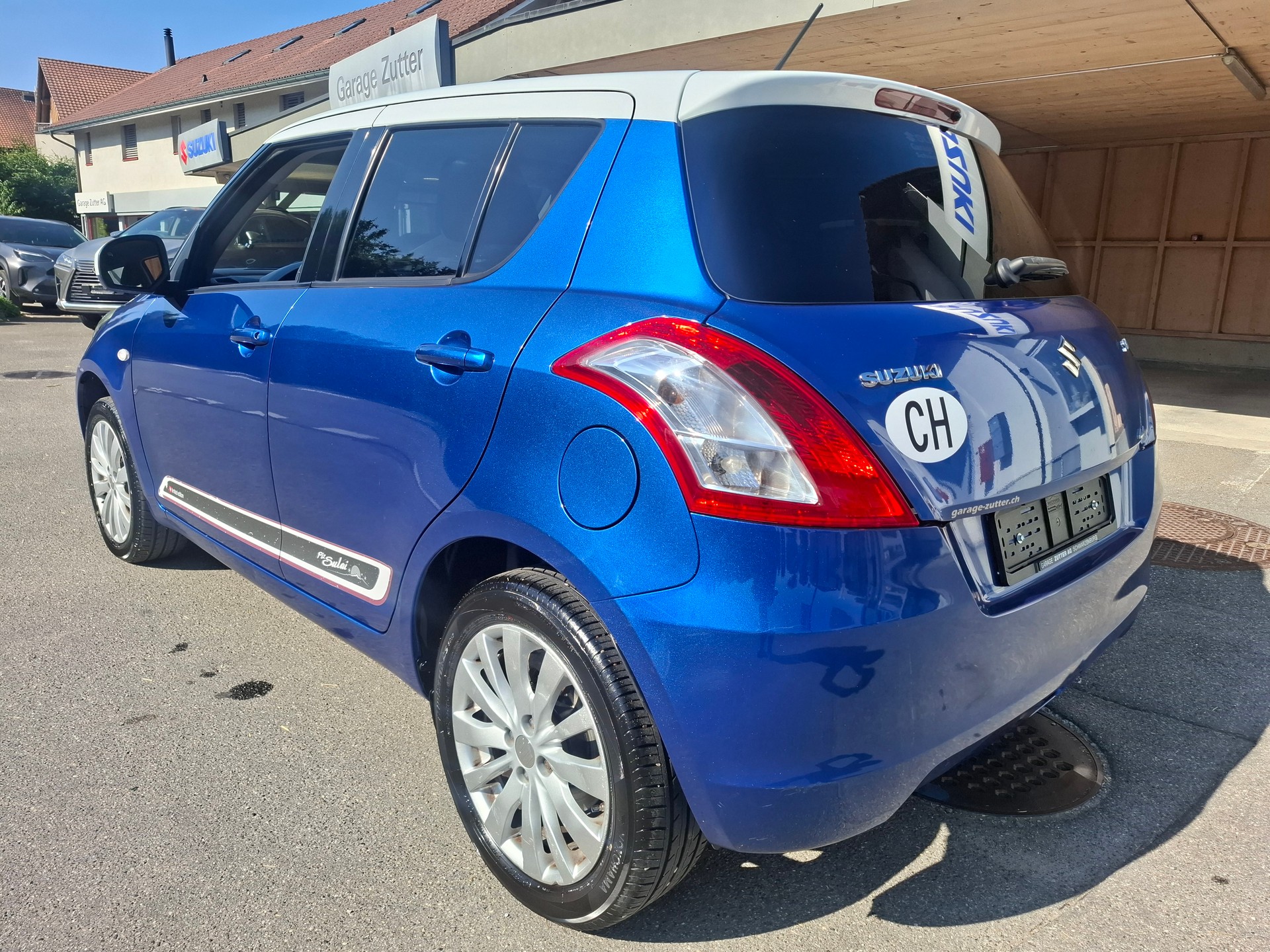 SUZUKI Swift 1.2i 16V PizSulai 4x4-image-3