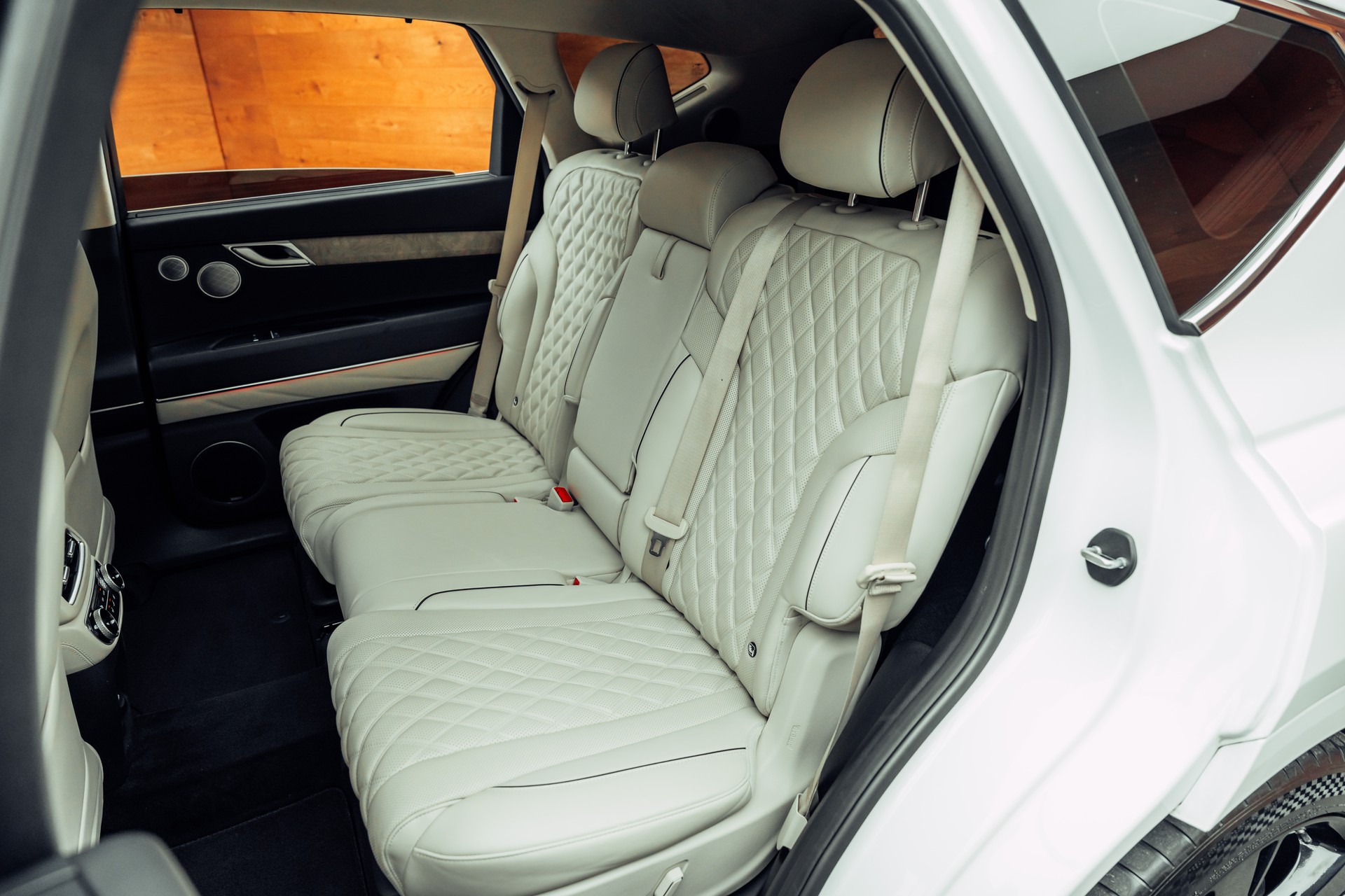 GENESIS GV80 3.0 CRDI Luxus 7 Seater AT8 AWD-image-7