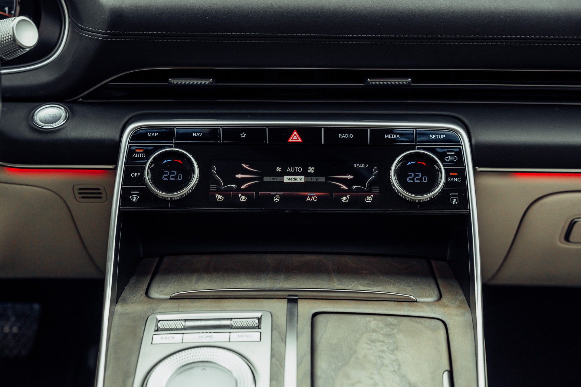 GENESIS GV80 3.0 CRDI Luxus 7 Seater AT8 AWD-image-14