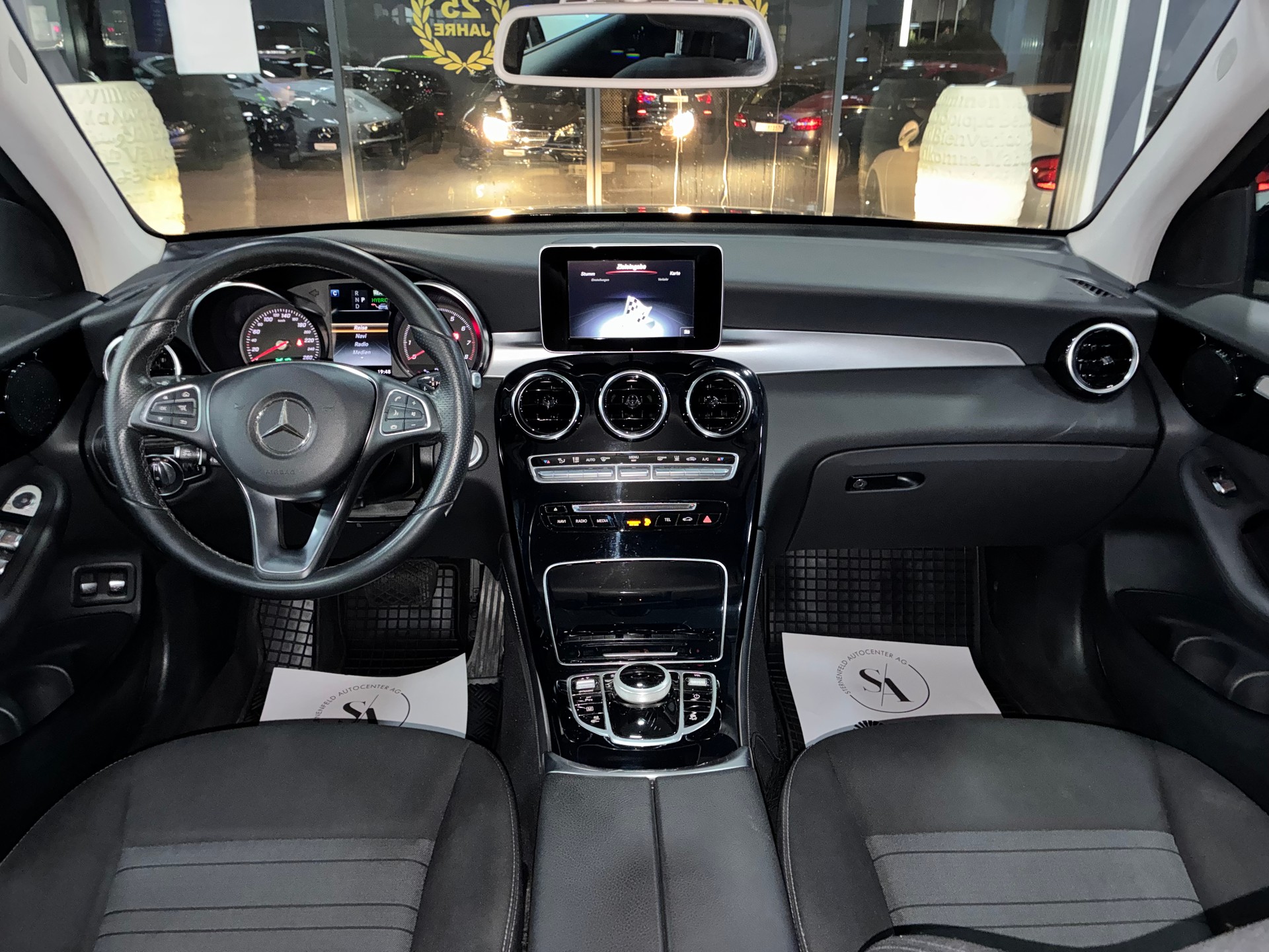 MERCEDES-BENZ GLC 350 e 4Matic 7G-Tronic-image-7