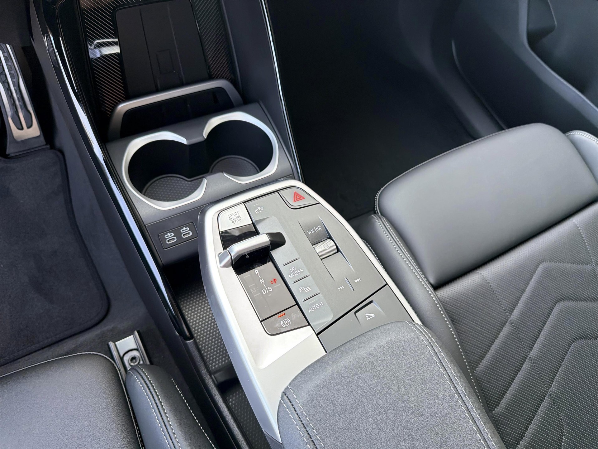 BMW X1 sDr 20i 48V M Sport-image-7
