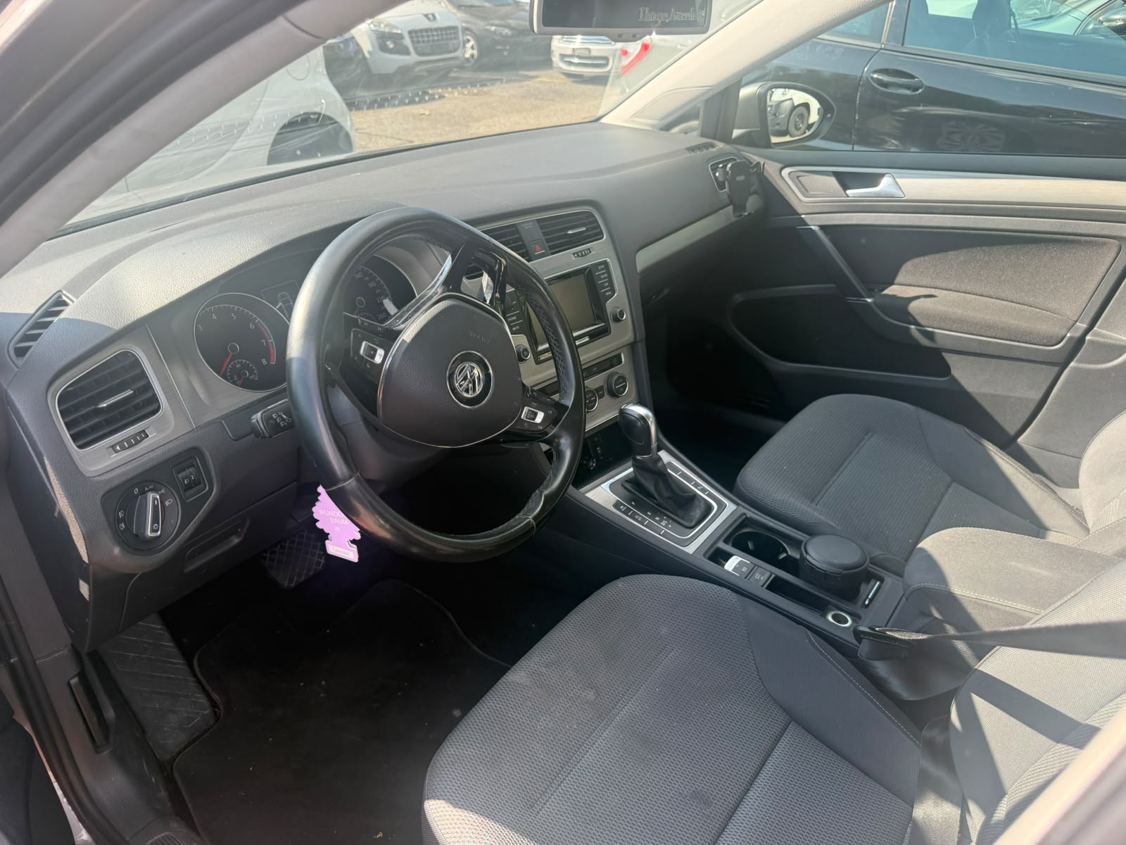 VW Golf 1.4 TSI Highline DSG-image-4