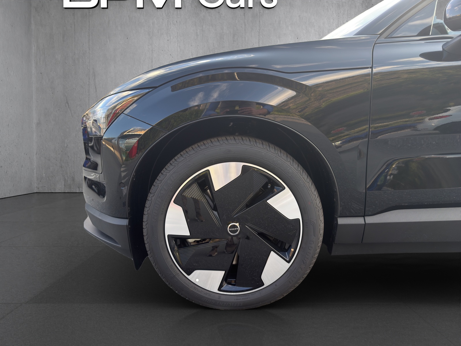 VOLVO EX30 P8 69 kWh AWD Ultra-image-7