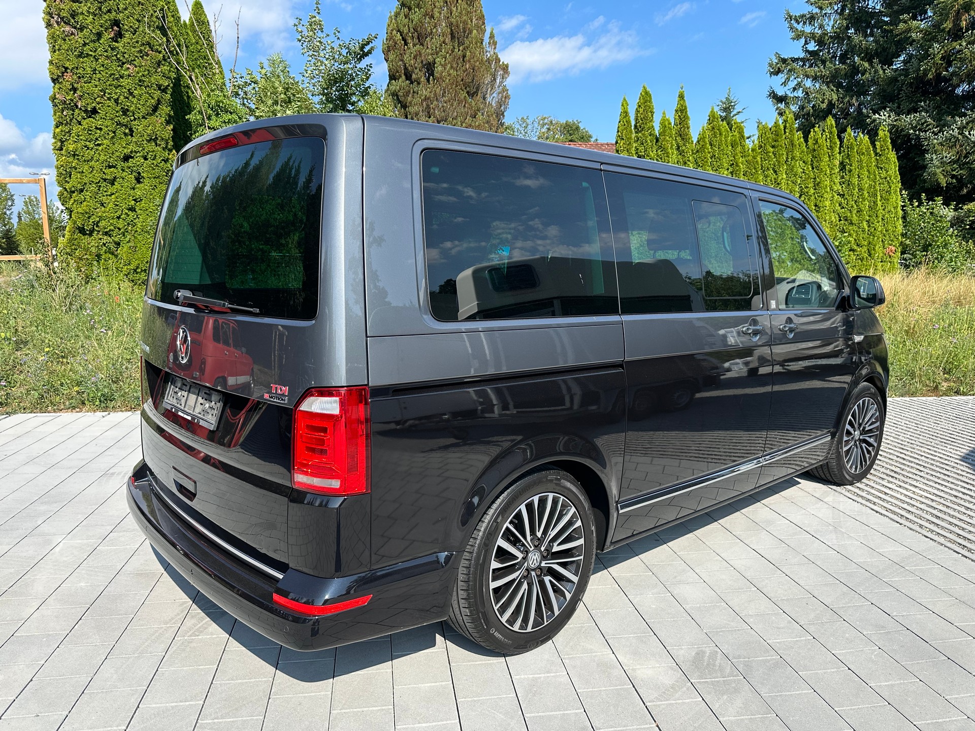 VW 2.0 TDI 204 HL Liberty DSG 4m-image-1