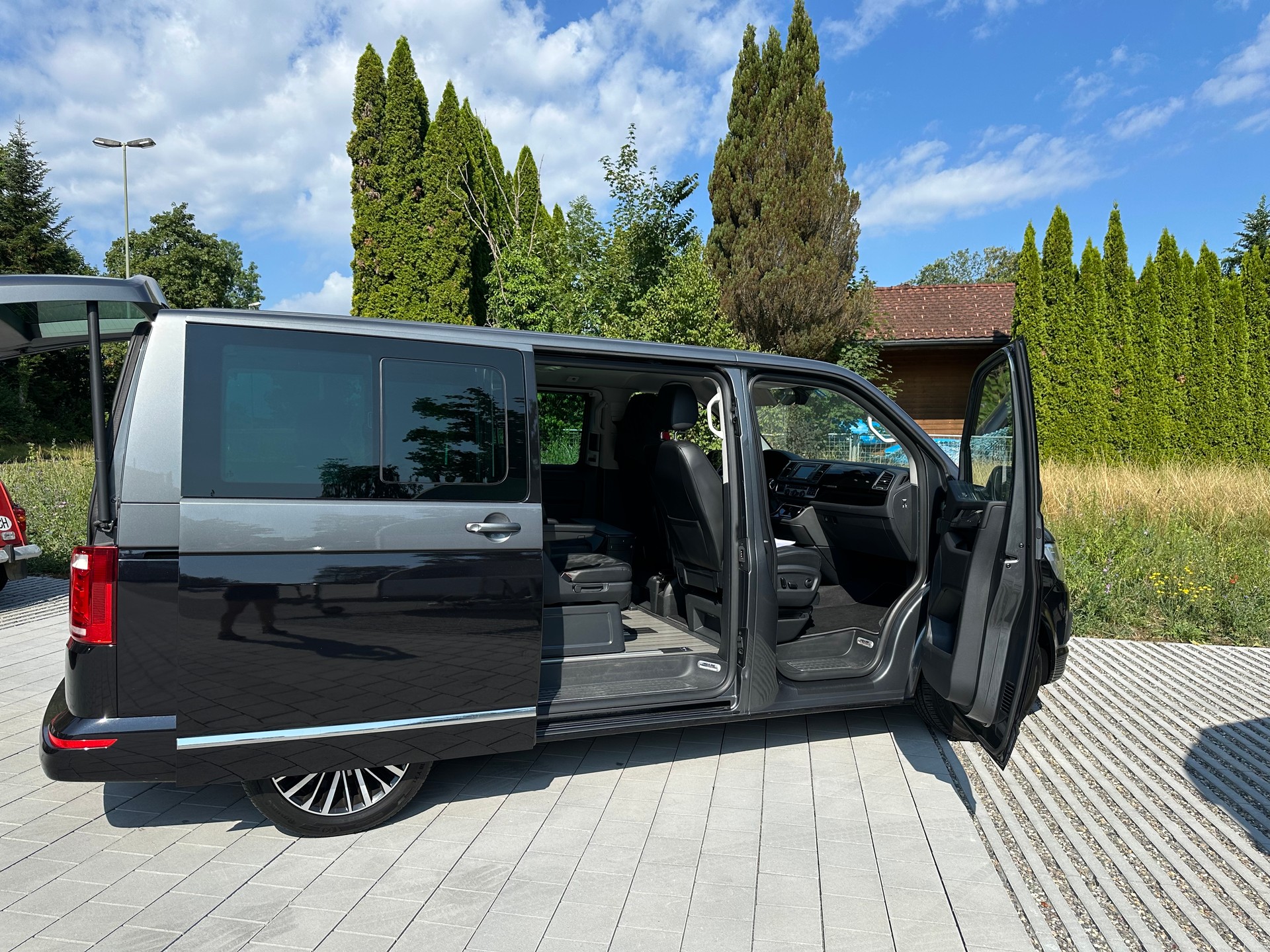 VW 2.0 TDI 204 HL Liberty DSG 4m-image-2