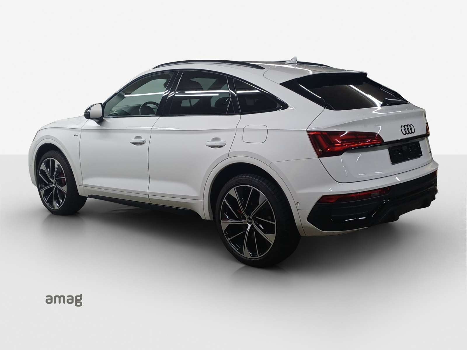 AUDI Q5 Sportback 55 TFSI e PHEV S line quattro S-tronic-image-2