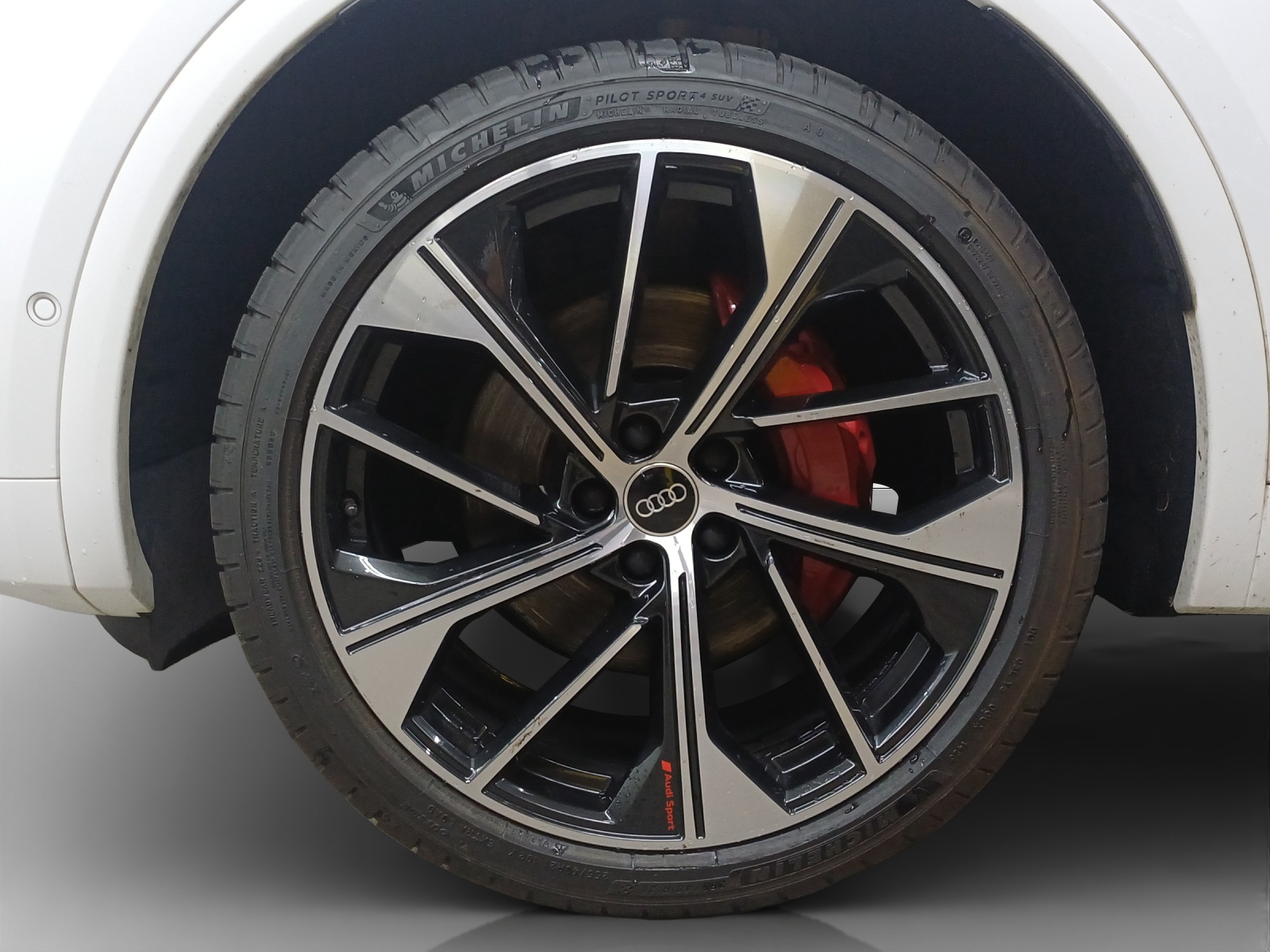 AUDI Q5 Sportback 55 TFSI e PHEV S line quattro S-tronic-image-15