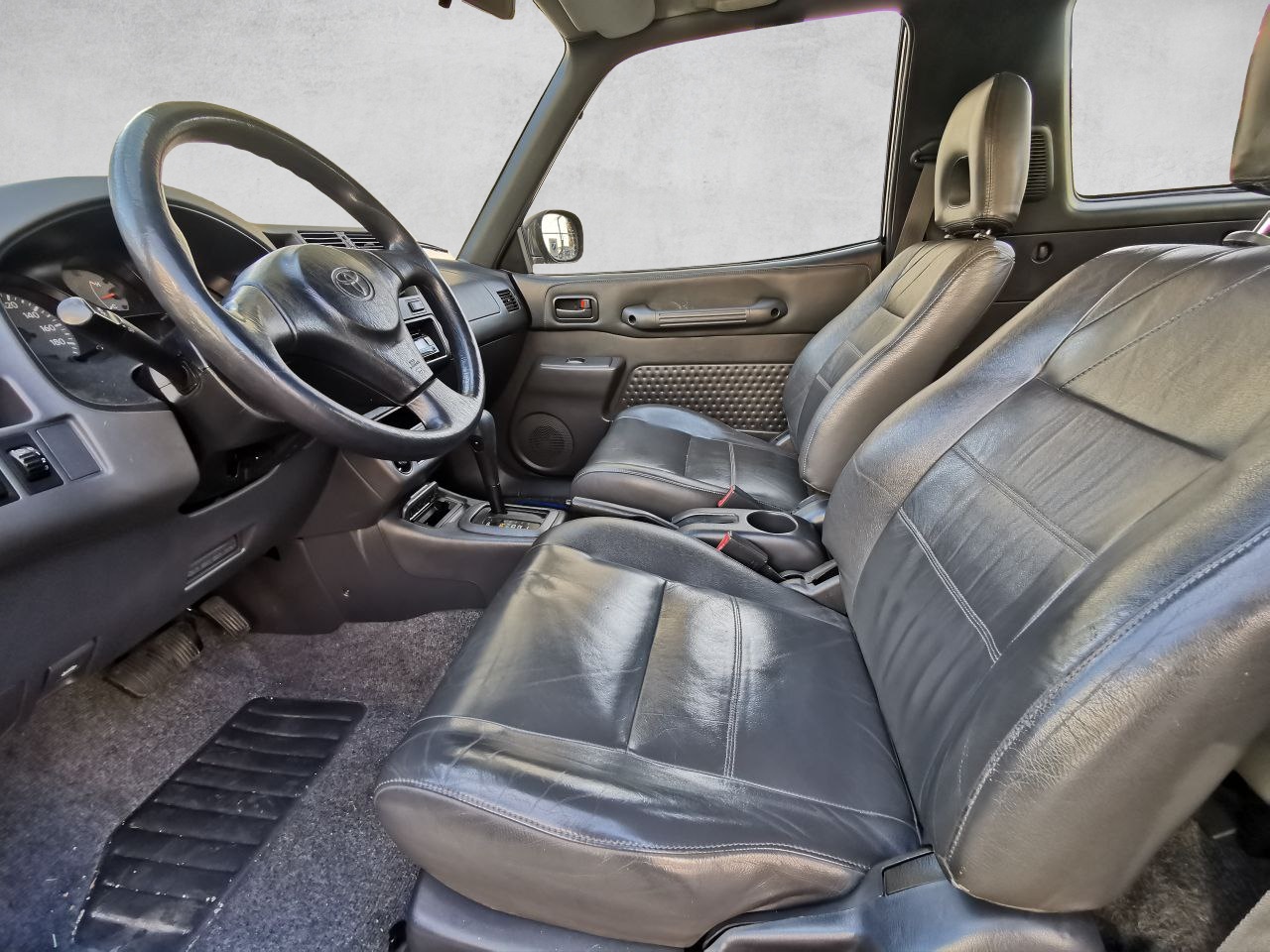 TOYOTA RAV-4 GX-image-4