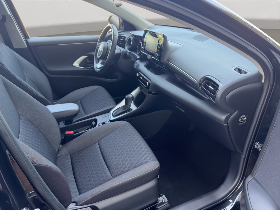 TOYOTA Yaris 1.5 Trend e-CVT-image-9
