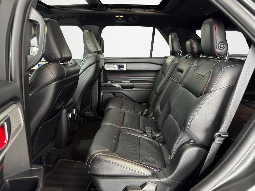 FORD Explorer 3.0 V6 Plug-in Hybrid ST-Line-image-13