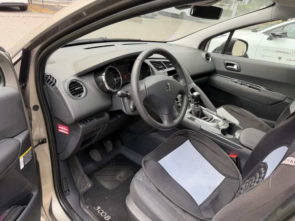 PEUGEOT 3008 1.6 16V T Active-image-6