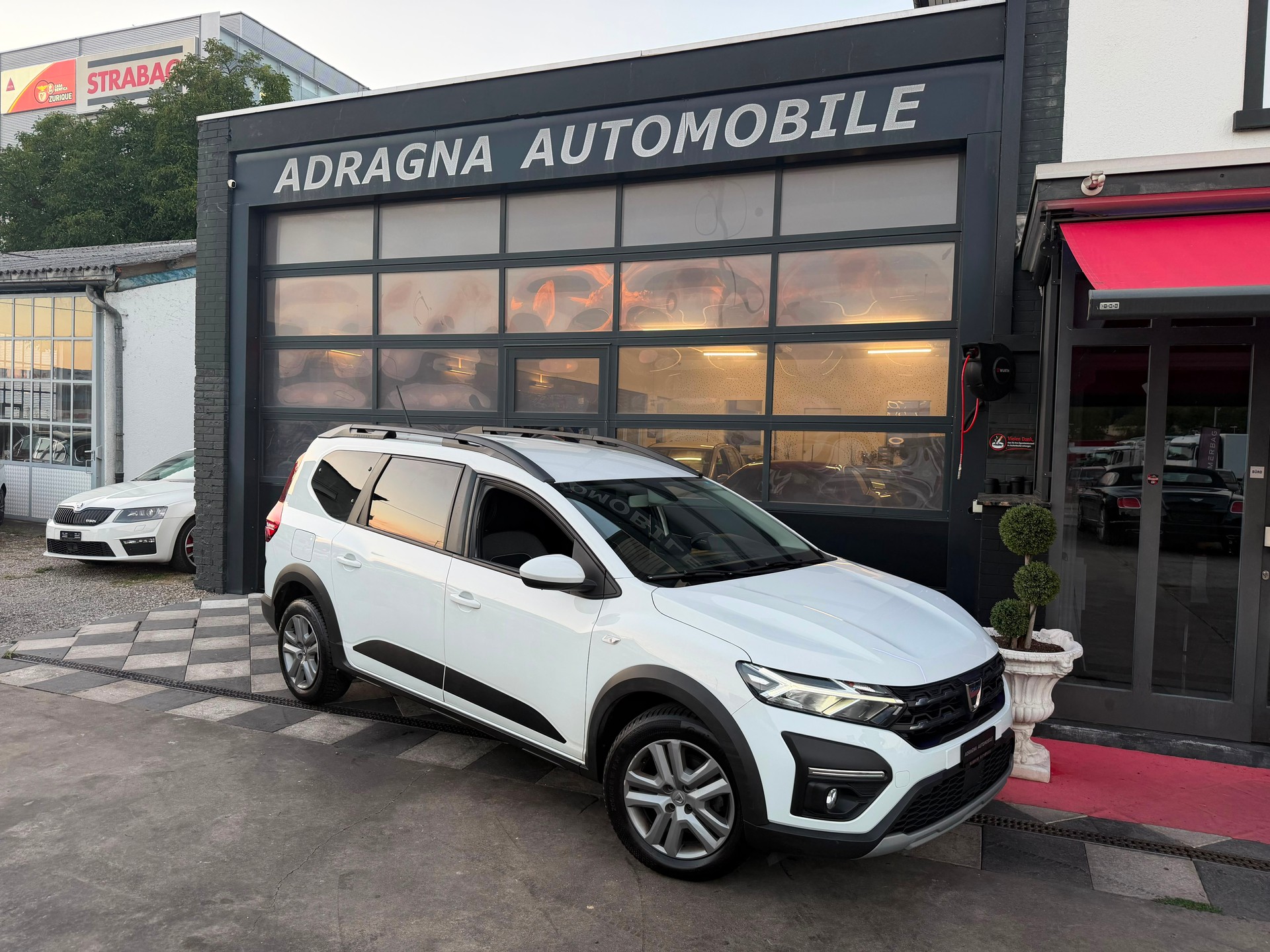 DACIA Jogger TCe 110 Comfort 7Plätzer-image-1