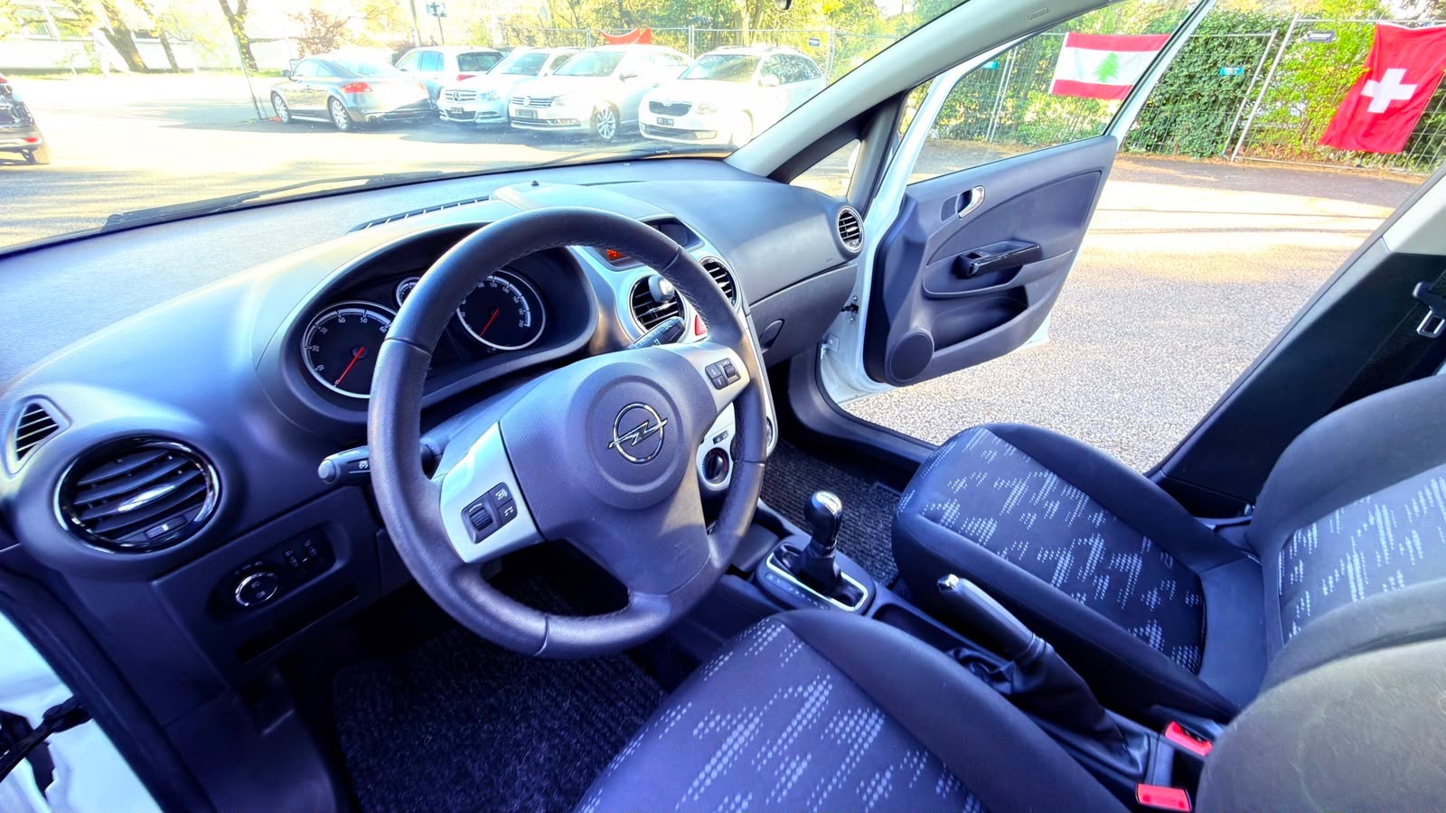 OPEL Corsa 1.4 TP Sport Automatic-image-8