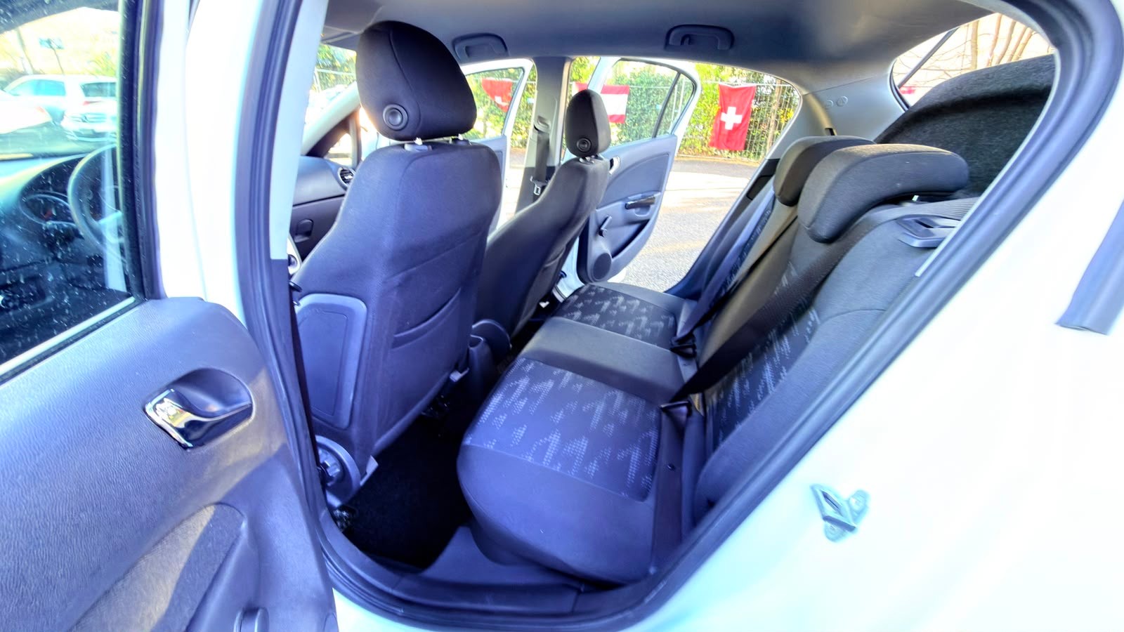 OPEL Corsa 1.4 TP Sport Automatic-image-6