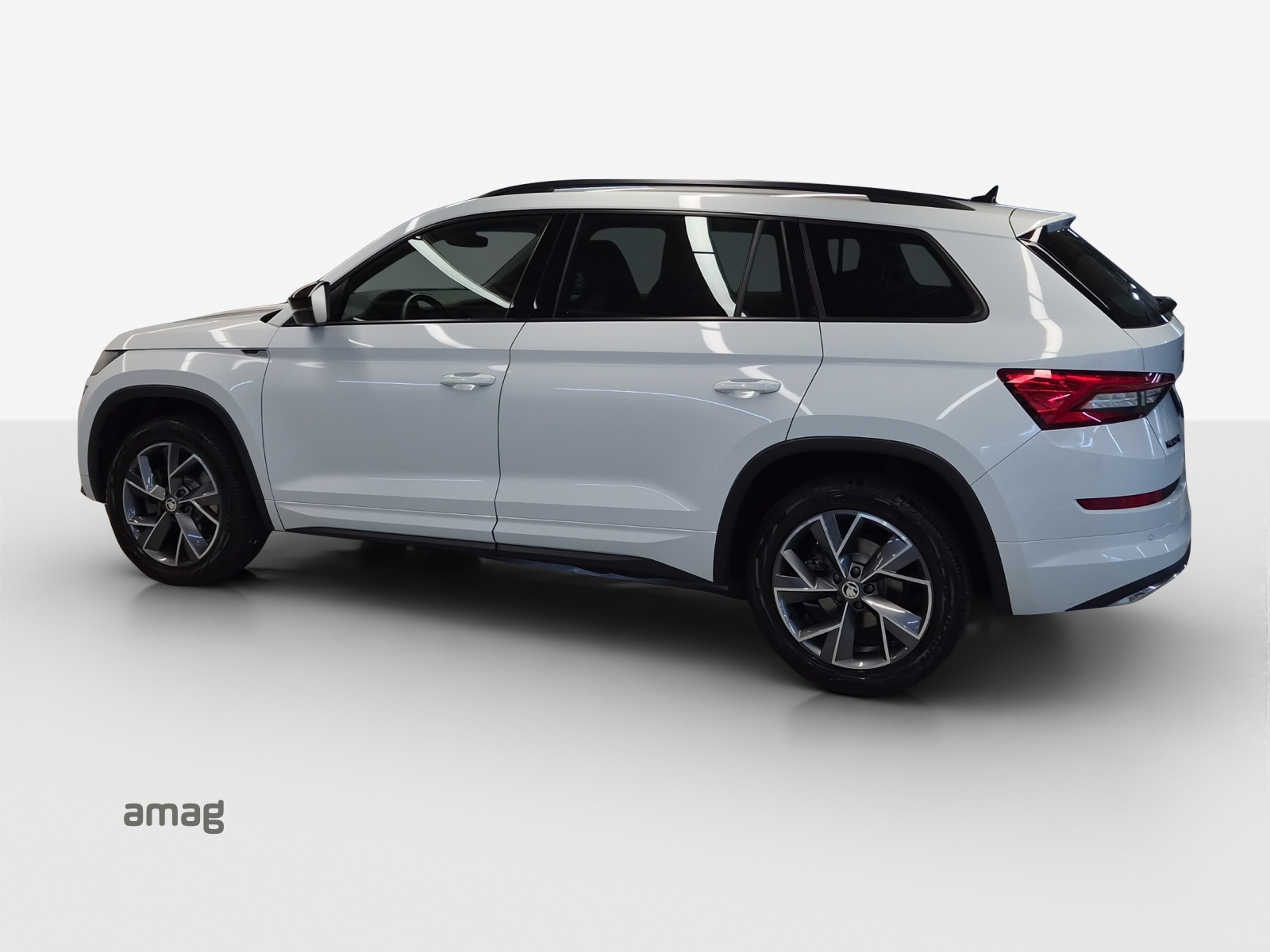 SKODA Kodiaq 2.0 TSI 4x4 Sport Line-image-2