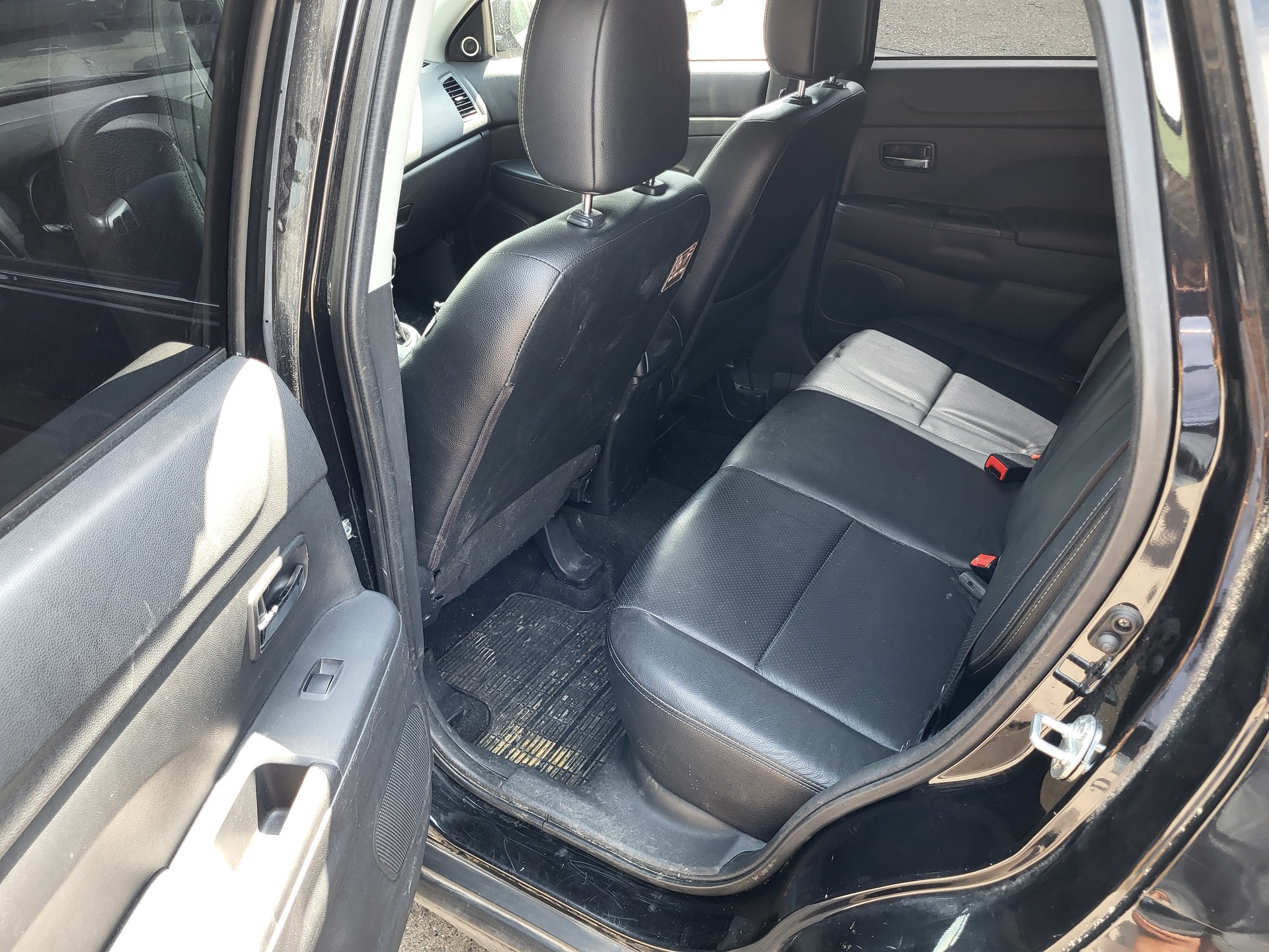 MITSUBISHI ASX 1.8 DID Intense 4WD-image-10