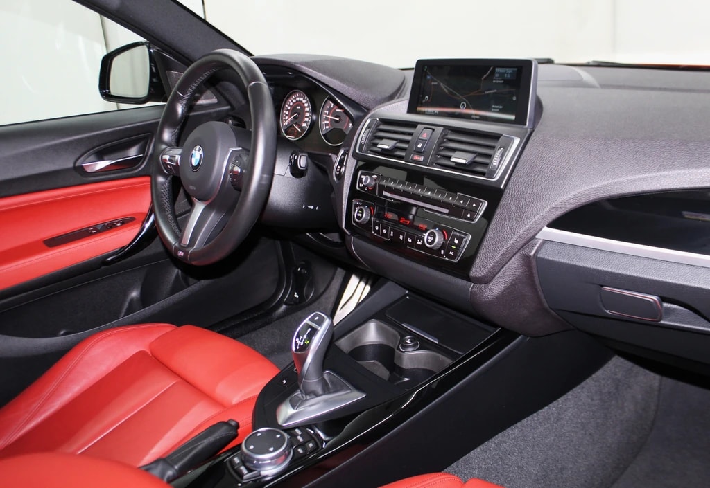 BMW M235i xDrive Steptronic kompletter M Performance ohne OPF / CH-Fahrzeug-image-13