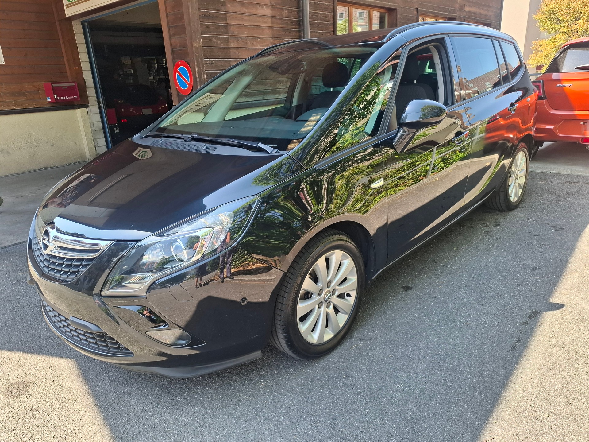 OPEL Zafira Tourer 1.4i 16V Turbo Sport Automatic-image-2