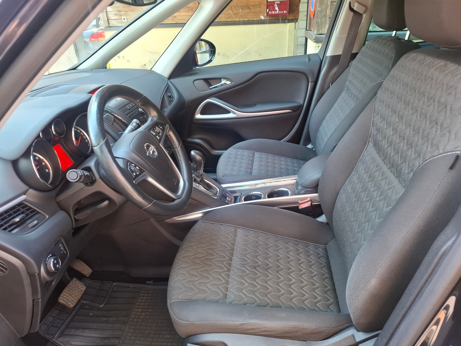 OPEL Zafira Tourer 1.4i 16V Turbo Sport Automatic-image-4