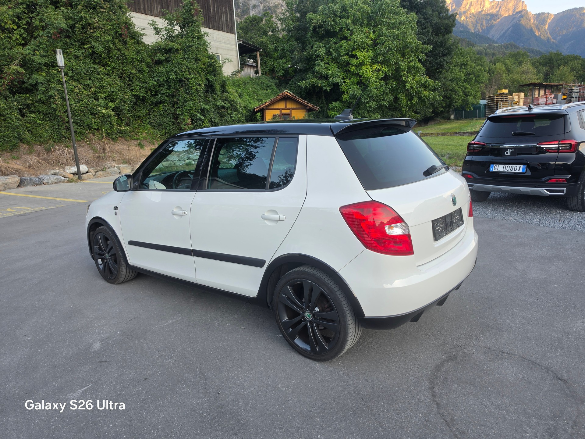 SKODA Fabia 1.2 TSI Monte Carlo-image-3