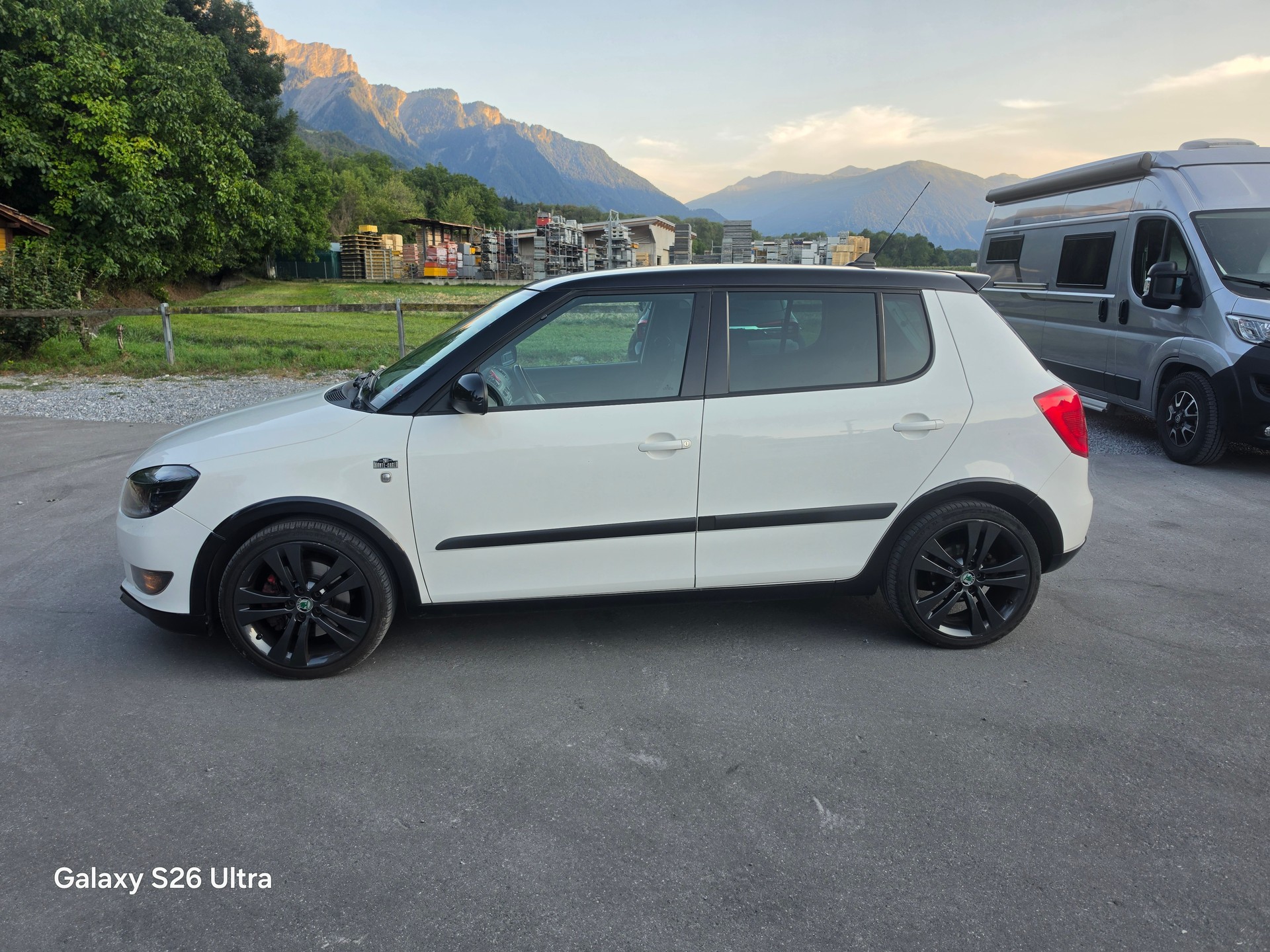 SKODA Fabia 1.2 TSI Monte Carlo-image-2
