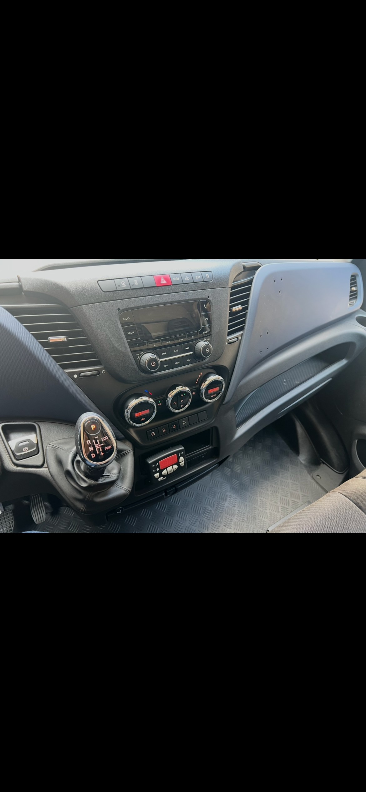 IVECO 35 S 16H A8-image-6