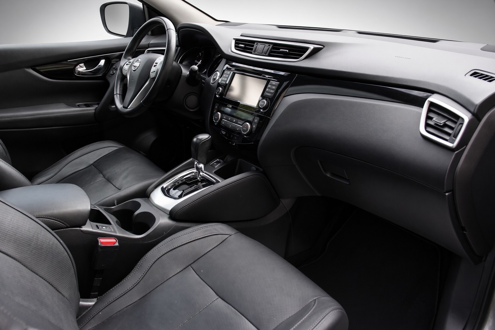 NISSAN Qashqai 1.6 dCi tekna Xtronic CVT-image-12