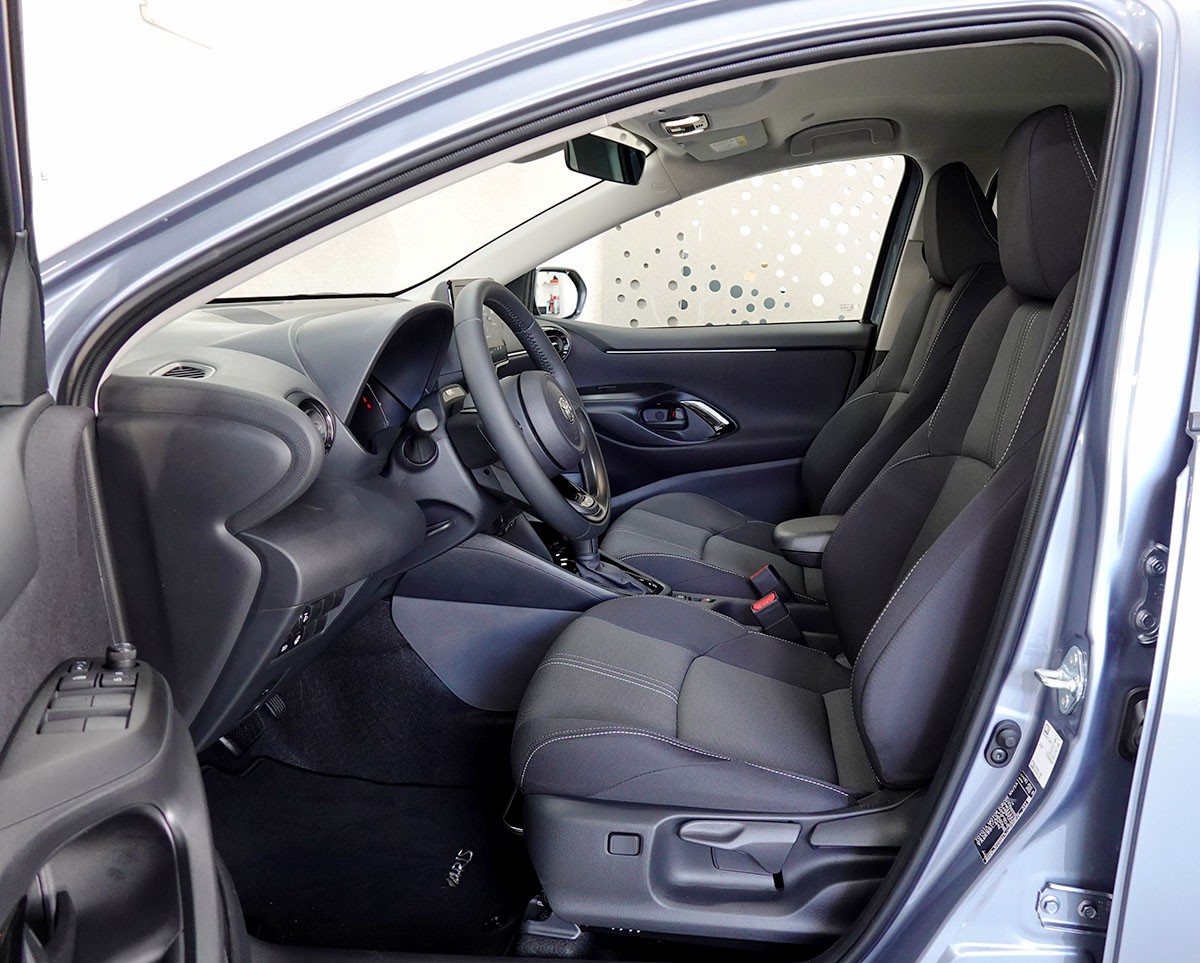 TOYOTA Yaris 1.5 Trend e-CVT-image-6